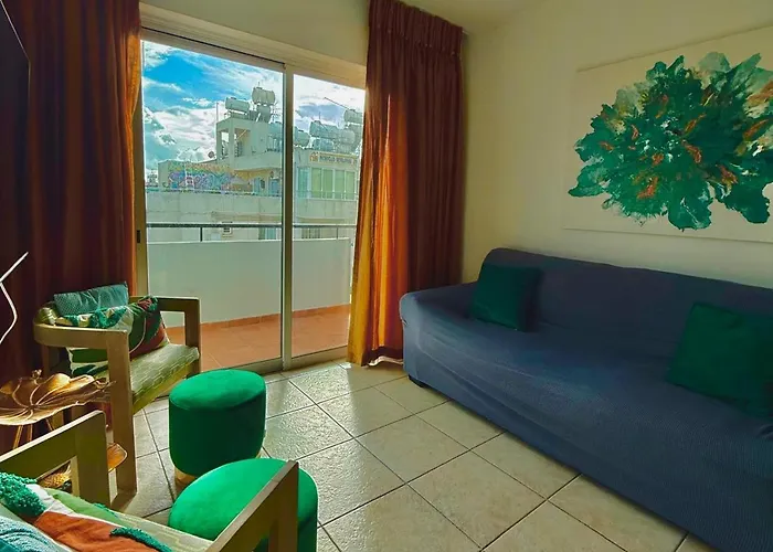 Carisa For * Ларнака